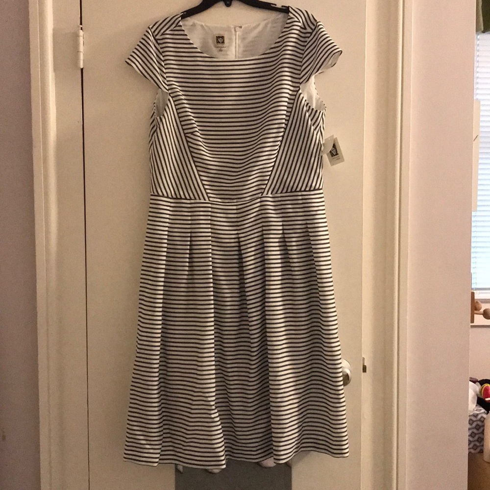 NEW WITH TAGS! Never been worn, Anne Klein dress.